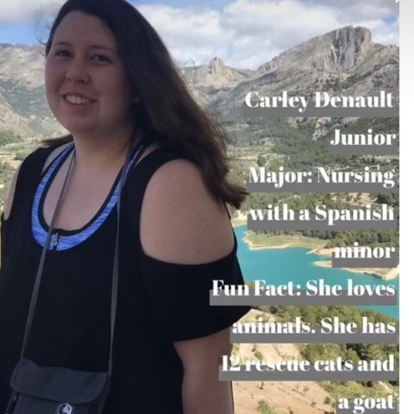 Meet your Posher, Carley - Picture 2 of 2